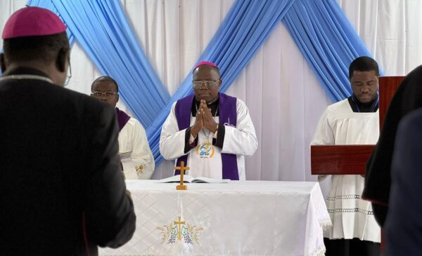 Messe des laudes en prélude du lancement de la CEPY au CICM à Ekombitié